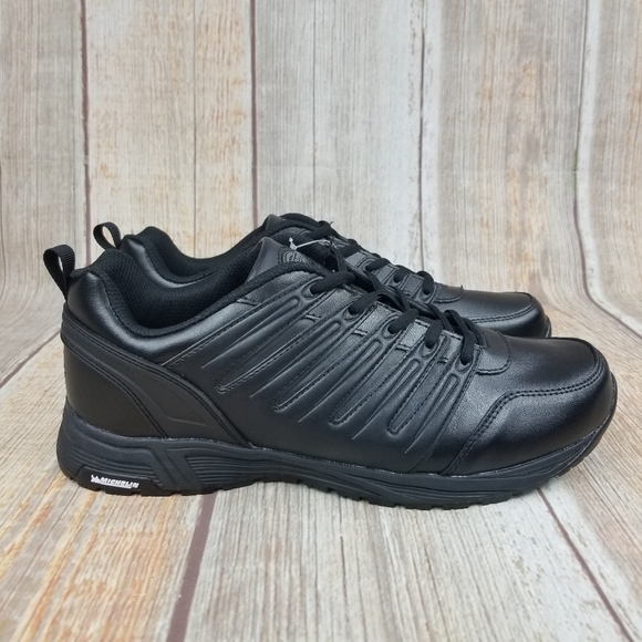 dickies slip resistant shoes